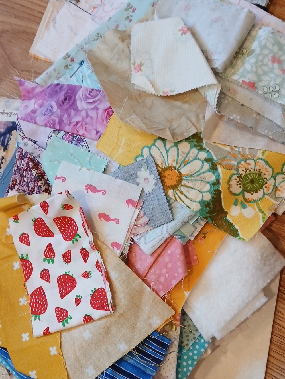 5 Lb Box Of Fabric Pieces For Craft Projects - Picture 2 of 5